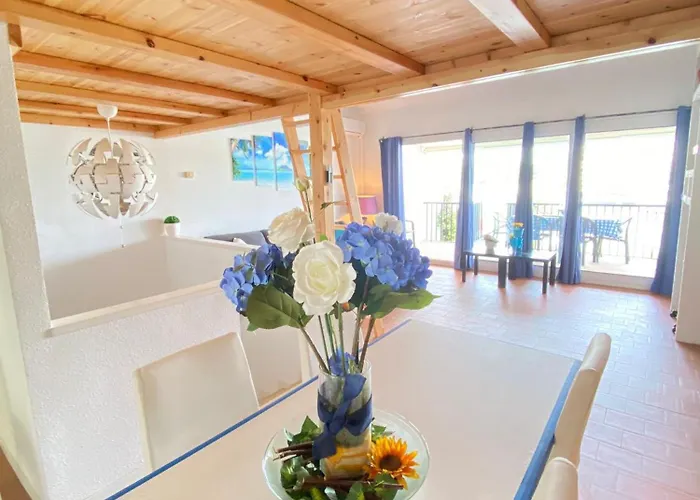 Olas Blue * بلاتجا ذارو